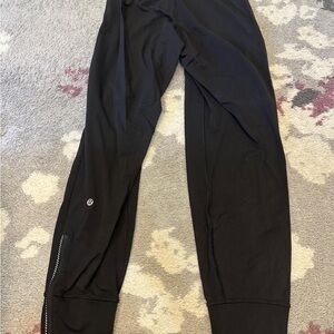 Lululemon joggers